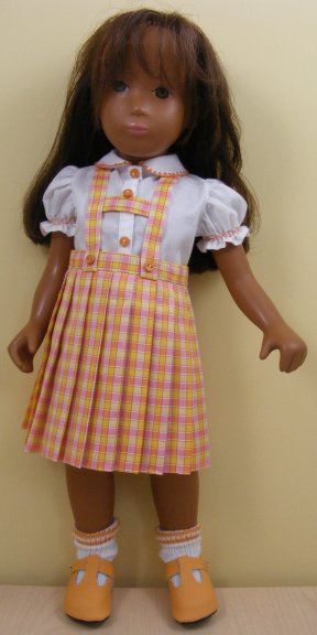  Sasha Doll Pleated Apricot Outfit